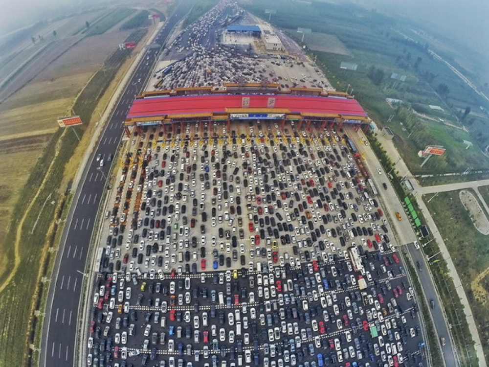 В Китае образовалась 100-км гигантская пробка